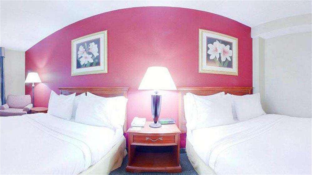 Express By Ihg 3* Easton